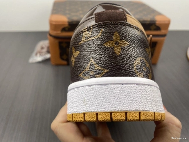 O-W -LouiV Low (WITH JORDAN CASE) AIR 1 Top 0729